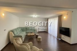 Novi Sad, Lipov Gaj, , 5.0, 225m2, Novi Sad - grad, Maison