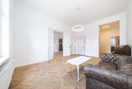 Zagreb, Svačićev trg, funkcionalan ured NKP 100 m2, Zagreb, Appartment