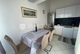 Istra, Poreč - trosoban stan sa panoramskim pogledom udaljen 300 m od mora, Poreč, Appartment