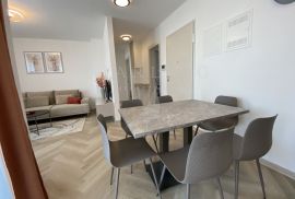 NAJAM, STAN, VELI VRH, 60 M2, 2S+DB, Pula, Appartment