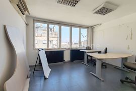 Centar, Kosovska, 142m2, uknjižen, Stari Grad, Apartamento