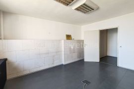 Centar, Kosovska, 142m2, uknjižen, Stari Grad, Apartamento