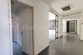 Centar, Kosovska, 142m2, uknjižen, Stari Grad, Apartamento