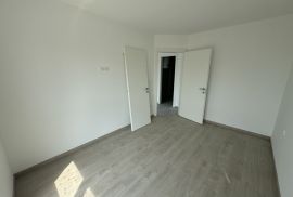 Stan na 1. katu novogradnje svega 150 m od mora, Medulin, Istra, Medulin, Appartement