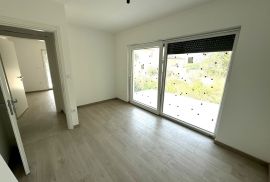 Stan u novogradnji 150 m od mora, Medulin, Istra, Medulin, Apartamento