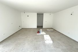 Stan u novogradnji 150 m od mora, Medulin, Istra, Medulin, Apartamento