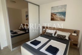 PRILIKA!!! APARTMAN NA 1. KATU STAMBENE ZGRADE, POGLED NA MORE - DIKLO, ZADAR, Zadar, Daire