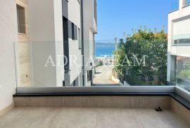 PRILIKA!!! APARTMAN NA 1. KATU STAMBENE ZGRADE, POGLED NA MORE - DIKLO, ZADAR, Zadar, Appartment