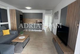 PRILIKA!!! APARTMAN NA 1. KATU STAMBENE ZGRADE, POGLED NA MORE - DIKLO, ZADAR, Zadar, Daire