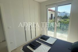 PRILIKA!!! APARTMAN NA 1. KATU STAMBENE ZGRADE, POGLED NA MORE - DIKLO, ZADAR, Zadar, Appartment