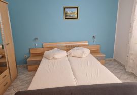 Kuća s više apartmana PRODAJA - VODICE !, Vodice, بيت