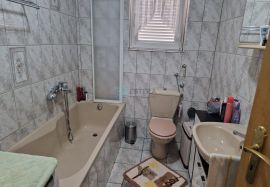 Kuća s više apartmana PRODAJA - VODICE !, Vodice, Σπίτι