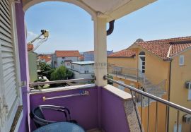 Kuća s više apartmana PRODAJA - VODICE !, Vodice, Σπίτι