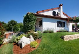 ISTRA, POREČ - Obiteljska visoka prizemnica s grijanim bazenom, Poreč, Haus