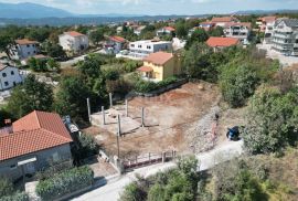 VIŠKOVO, MARINIĆI- građevinsko zemljište 1600m2 za najam, Viškovo, Terreno