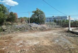 VIŠKOVO, MARINIĆI- građevinsko zemljište 1600m2 za najam, Viškovo, Land