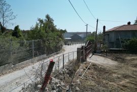 VIŠKOVO, MARINIĆI- građevinsko zemljište 1600m2 za najam, Viškovo, Land