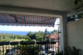 OPATIJA, POBRI, MATULJI- stan prizemlje 73m2 s otvorenim pogledom na more + okučnica, Opatija - Okolica, Stan