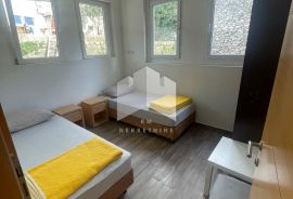 PRILIKA!!! Stan, 50 metara od mora, 30,91 m2, Novi Vinodolski, Appartment