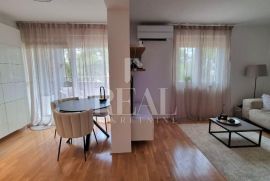 Šijana moderan stan 60m2 , 2S+DB,novogradnja !, Pula, Flat