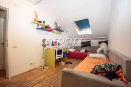 Novi Beograd, Blok 44, Gandijeva, 3.0, 75m2, Novi Beograd, Stan