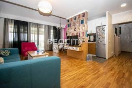 Novi Beograd, Blok 44, Gandijeva, 3.0, 75m2, Novi Beograd, Stan