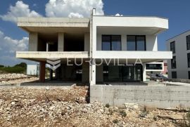 Istra, Medulin, roh bau - moderna  dvojna kuća  NKP 180 m2 u blizini mora, Medulin, Kuća