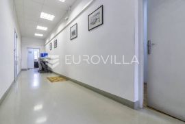 Cvjetno naselje, Veslačka ulica uredski prostori 202 m2, Zagreb, Propiedad comercial