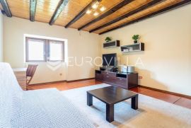 Split, GRAD, dvosoban stan za dugoročni najam 62 m2, Split, Appartement