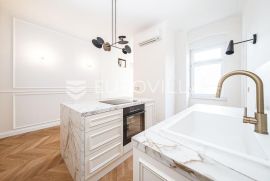 Zagreb, centar, donji grad, novoadaptirani trosoban stan 97 m2, Zagreb, Daire