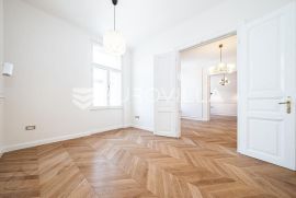 Zagreb, centar, donji grad, novoadaptirani trosoban stan 97 m2, Zagreb, Daire