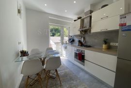 STAN+GARAŽA, NAJAM, ZAGREB, BRITANSKI TRG, 102 m2, 3-soba, Donji Grad, Apartamento