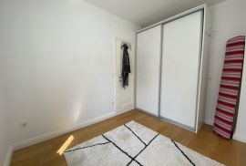 STAN+GARAŽA, NAJAM, ZAGREB, BRITANSKI TRG, 102 m2, 3-soba, Donji Grad, Apartamento