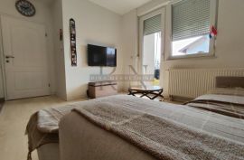 ZAGREB-ORANICE-3s,odličan tlocrt, lođa ,spremište ,VPM, Stenjevec, Apartamento