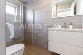 APARTMANI U KOMPLEKSU STAMBENIH ZGRADA, NOVOGRADNJA - SEVID, Marina, Flat