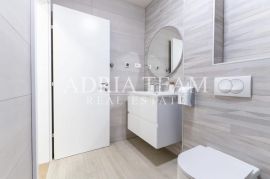 APARTMANI U KOMPLEKSU STAMBENIH ZGRADA, NOVOGRADNJA - SEVID, Marina, Flat