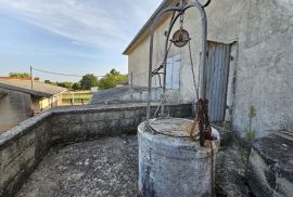 ISTRA, ŽMINJ - Kameno istarsko imanje u savršenom stanju, Žminj, House