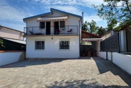 ISTRA, MARČANA - Samostojeća kuća s 2 stana, Marčana, House