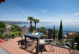 OPATIJA - Stan 2. RED OD MORA!! 140m2 s pogledom na Kvarner, Opatija, شقة