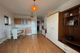 VIŠKOVO 44m2 ODLIČAN NAMJEŠTEN 1S+DB, Viškovo, Flat