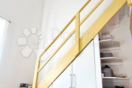 2soban apartman s terasom -blizu mora- u Vinkuranu, Medulin, Wohnung