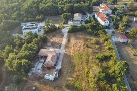 TOP ZEMLJIŠTE S PRAVOMOĆNOM GRAĐEVINSKOM DOZVOLOM, Svetvinčenat, Land