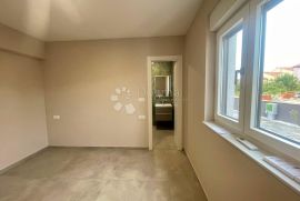 Apartman s vrtom u blizini plaže, Privlaka, Wohnung