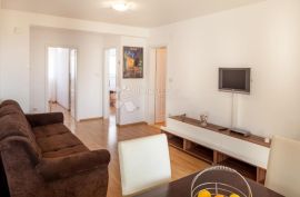 Apartmanska kuća Podgora, Podgora, Σπίτι