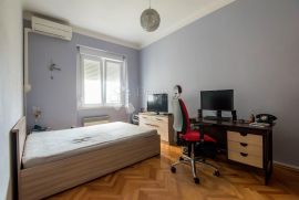 Prostrani stan na odličnoj lokaciji!, Zadar, Appartement