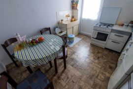 Prostrani stan na odličnoj lokaciji!, Zadar, Apartamento