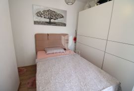 Rijeka, lijep novoadaptirani stan, Rijeka, Appartment