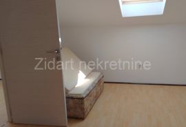 Dvosoban stan u srcu Zemuna, Zemun, Appartment