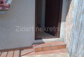 Dvosoban stan u srcu Zemuna, Zemun, Appartment