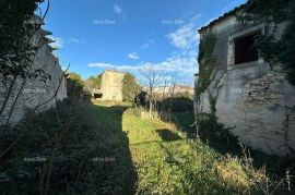 Kuća Ruševina u Šišanu, Pula, House